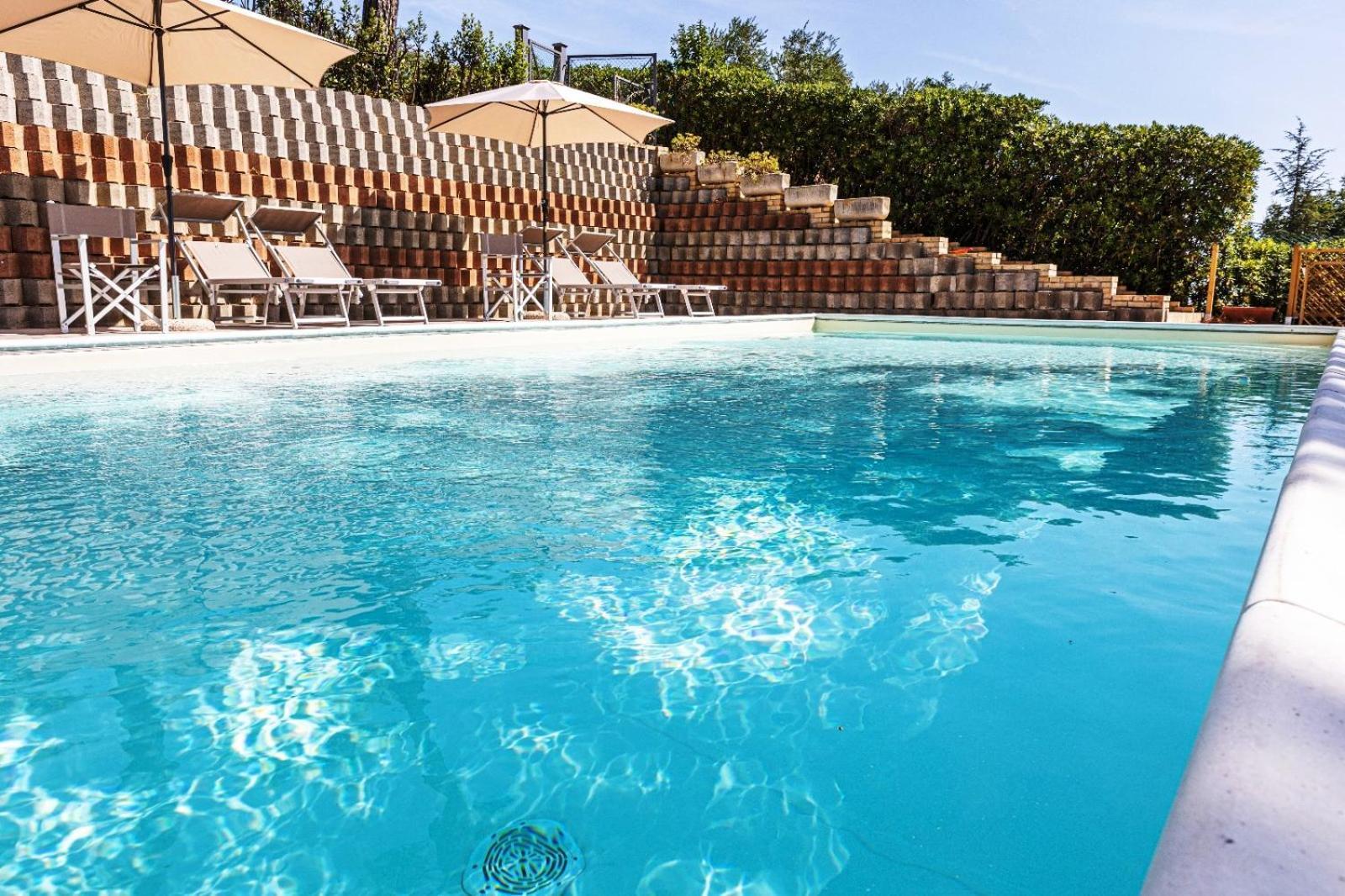 Villa Lucilla - B&B Rooms And Pool Potenza Picena Exterior photo